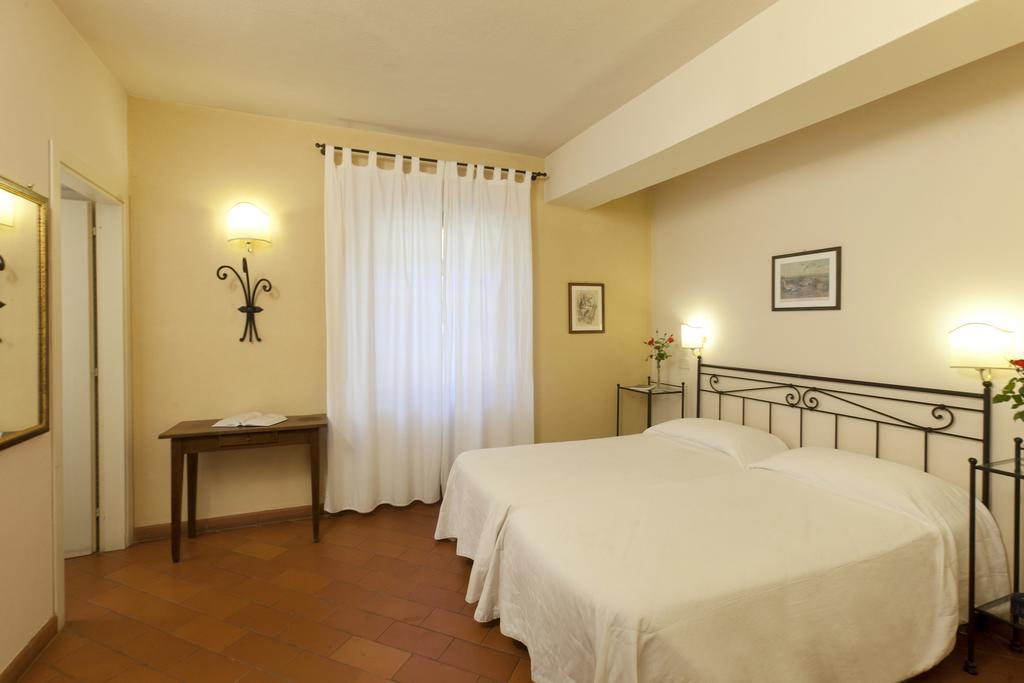 סובאנה Hotel Scilla מראה חיצוני תמונה