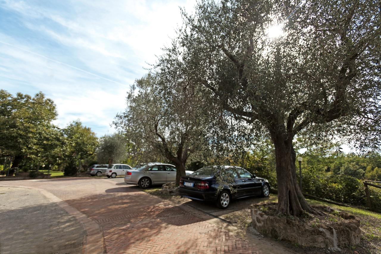 סובאנה Hotel Scilla מראה חיצוני תמונה