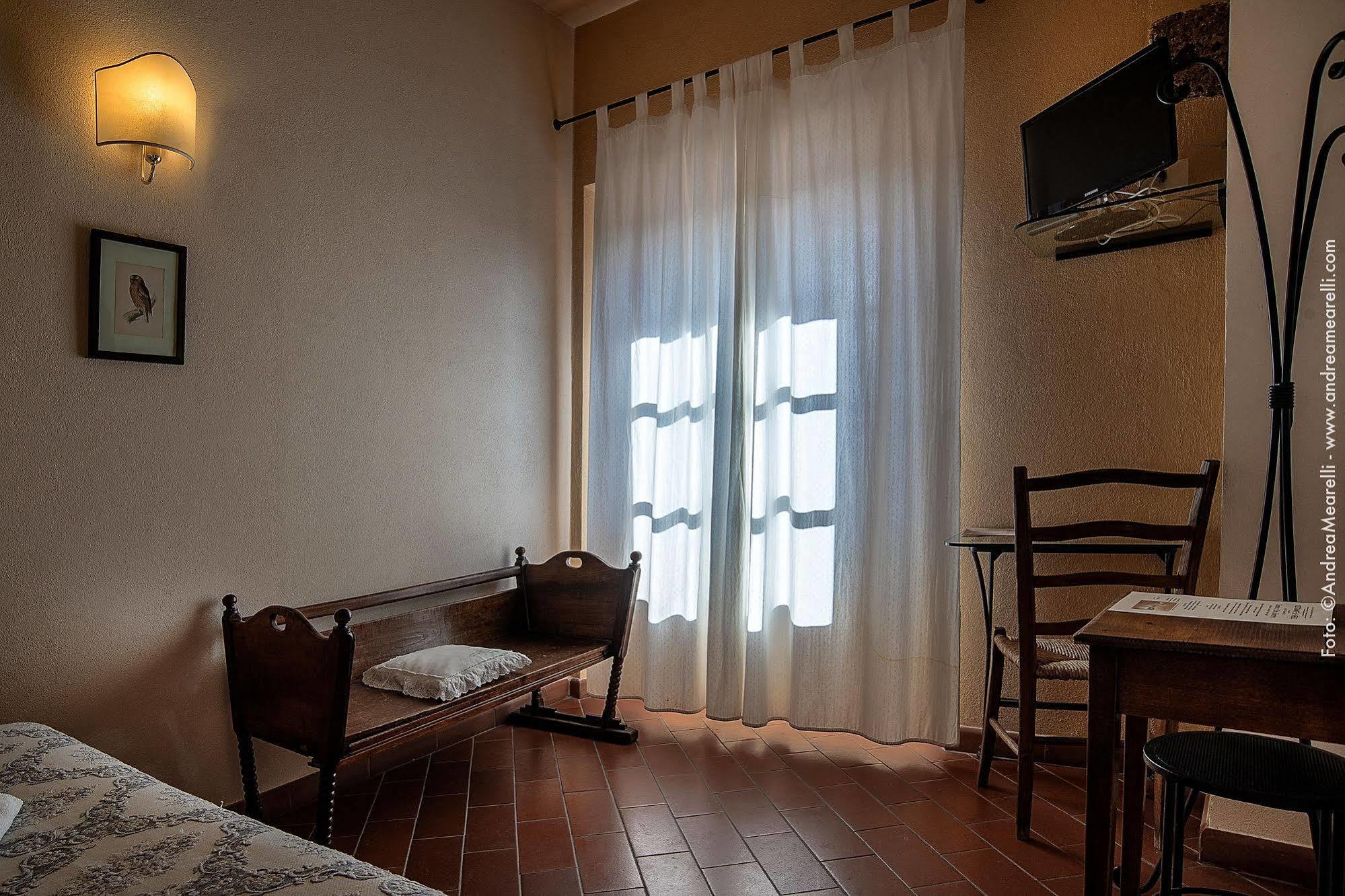 סובאנה Hotel Scilla מראה חיצוני תמונה