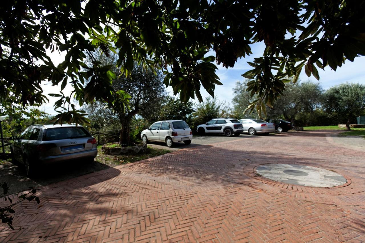 סובאנה Hotel Scilla מראה חיצוני תמונה
