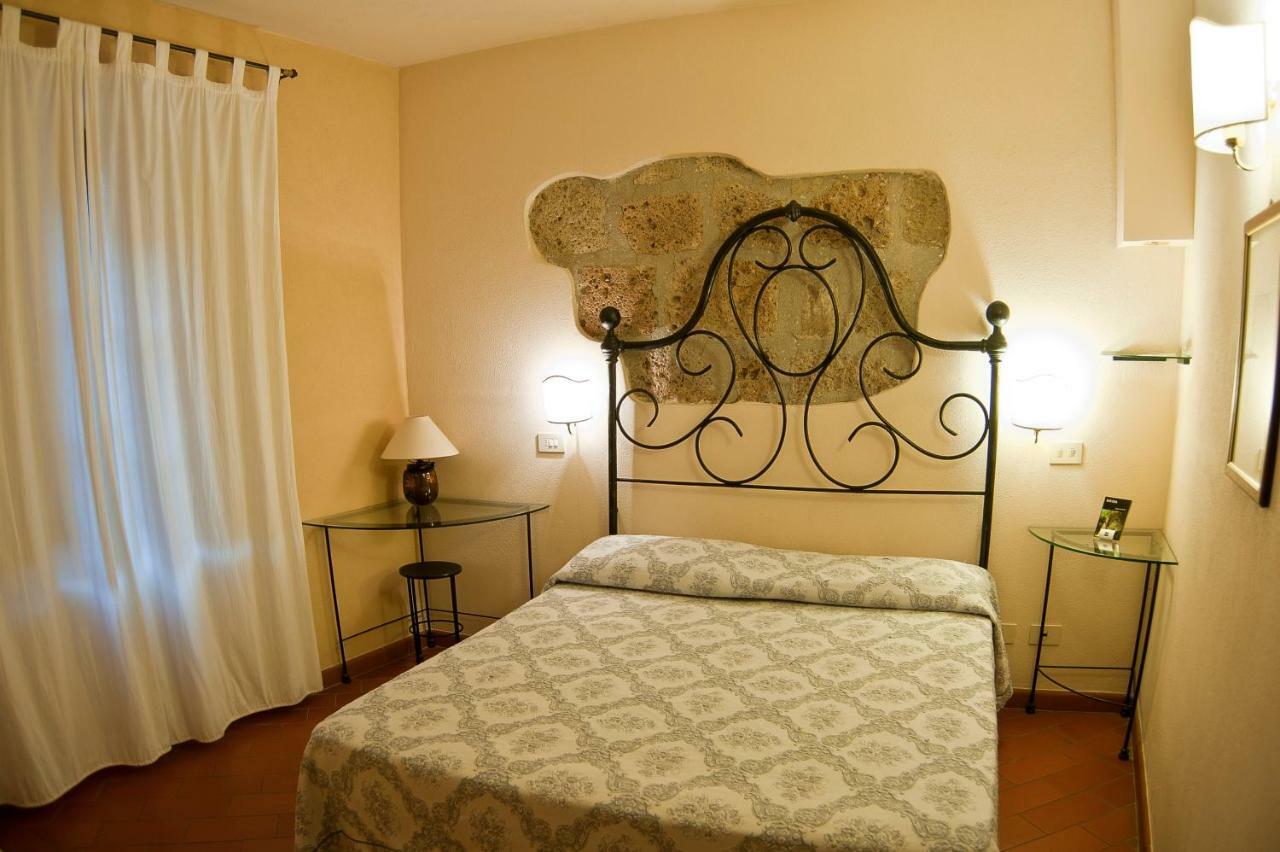 סובאנה Hotel Scilla מראה חיצוני תמונה